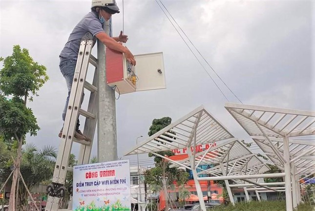 Công viên ở Bình Dương phủ wifi cho người dân xài miễn phí
